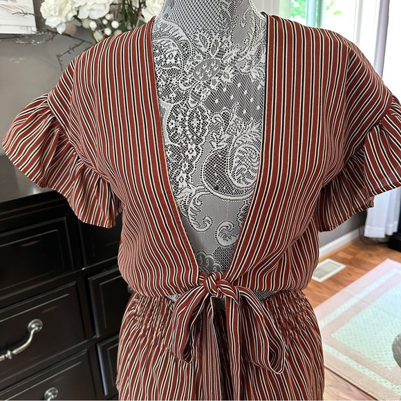 STORIA Striped Ruffle Sleeve Tie-Front Romper Size S - Picture 13 of 16